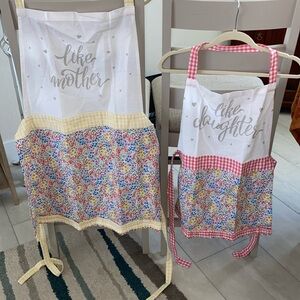 “Like Mother, Like Daughter” Mom & Daughter Matching One Size aprons-Very Girly!